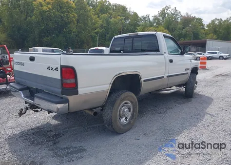 1999 Dodge Ram 2500 St z USA, uszkodzony, nr VIN 3B7KF2668XM543277